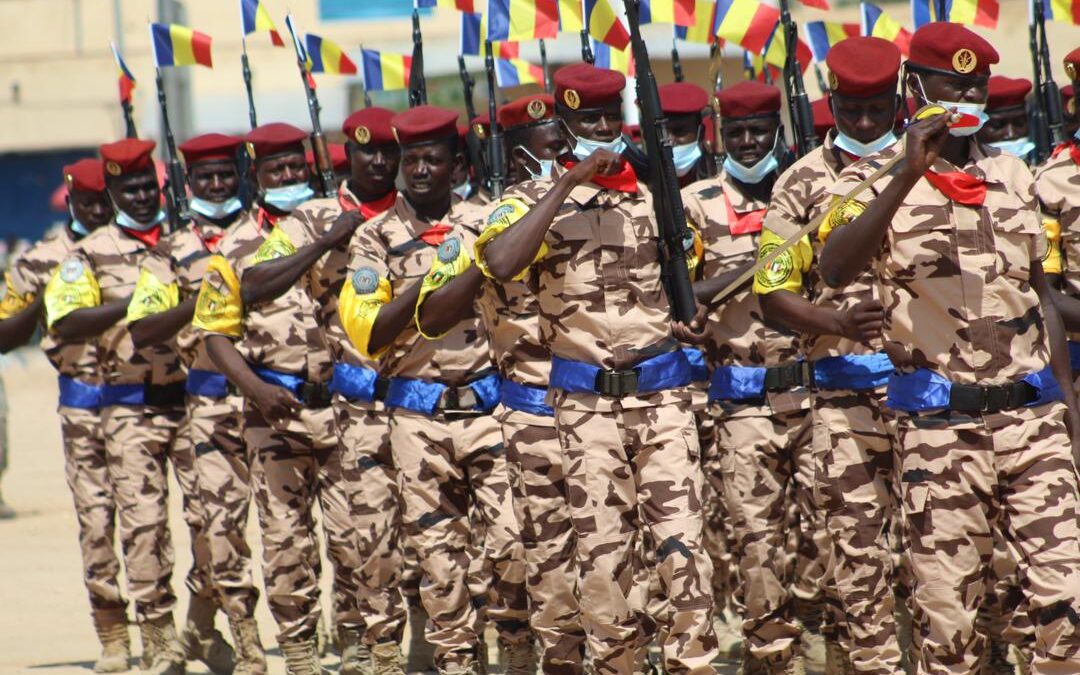 Tchad : le ministère des Armées menace de radiation tout agent des forces de défense et de sécurité qui parlerait dans les réseaux sociaux en violation des règles