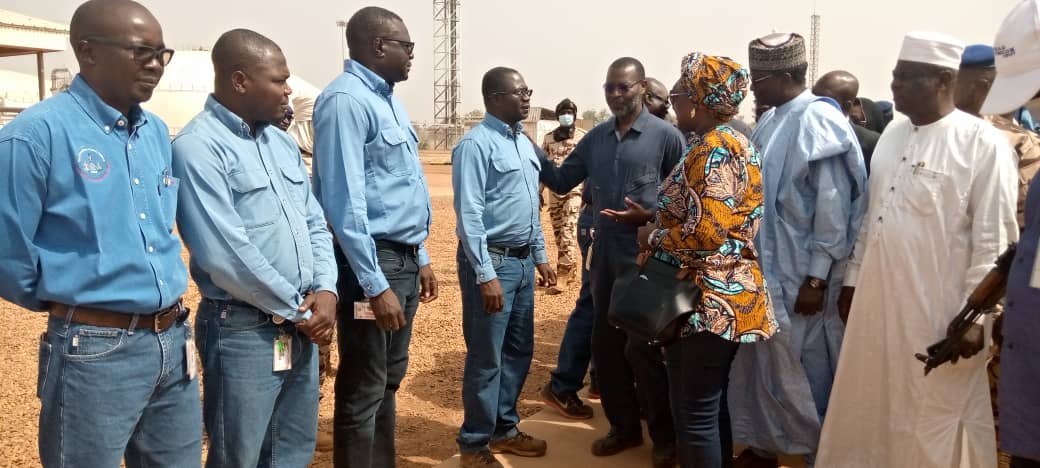 La ministre des hydrocarbures visite les installations pétrolières de Komé