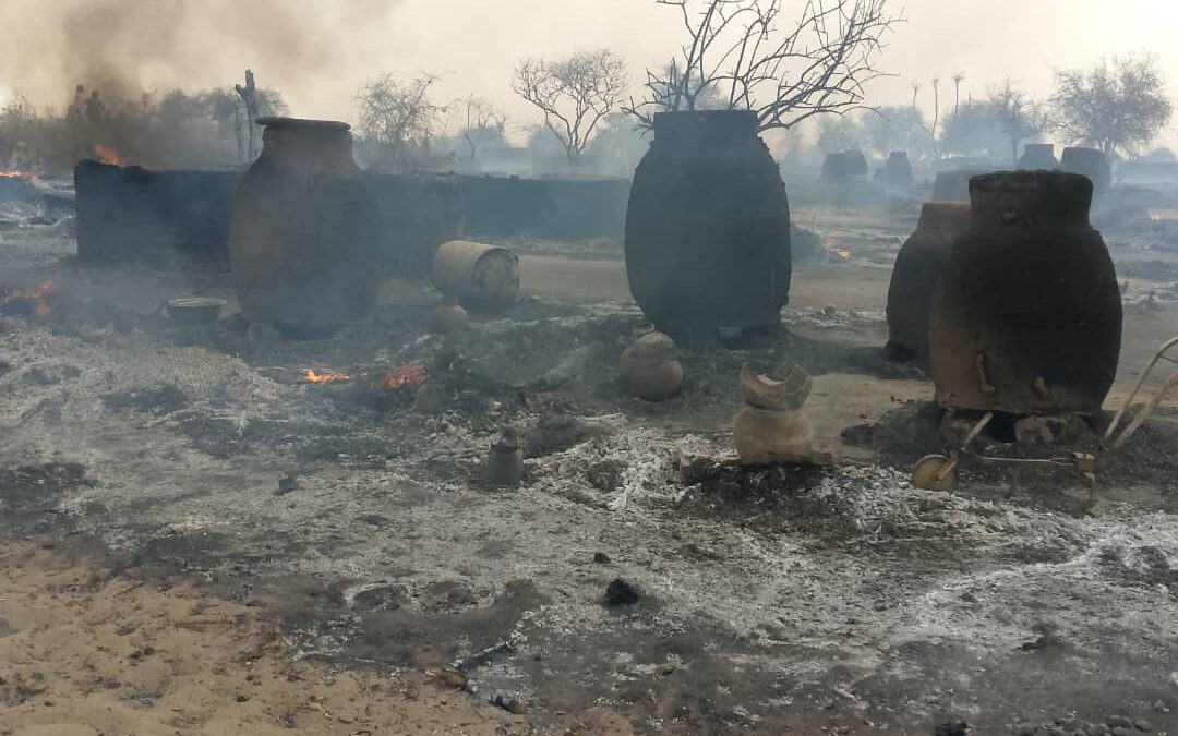 مقاطعة “قيري”تشهد نشوب حريق يدمر عددا من المنازل والمنتجات الغذائية والمواشي