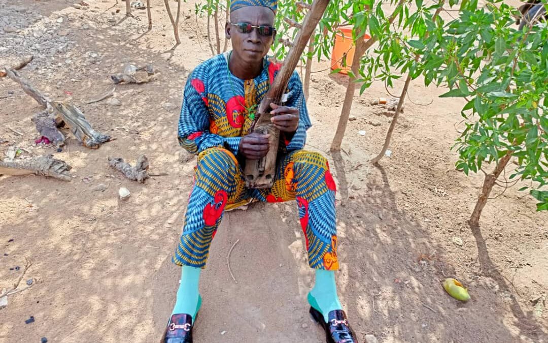 Musique : Doulbarid, le cithariste qui donne une voix aux souffrances de la Tandjilé