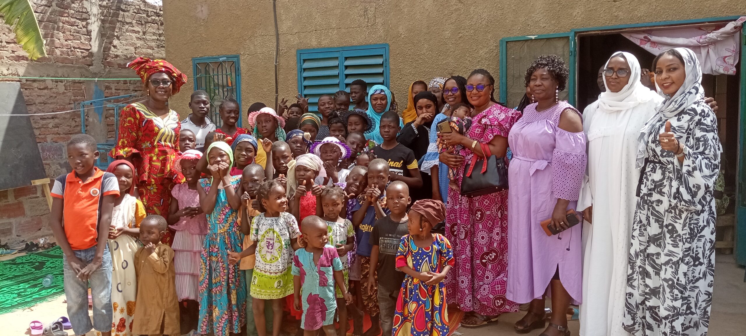 Senafet : le personnel féminin d’Airtel Tchad pose un geste de bienfaisance à l’orphelinat Shalom