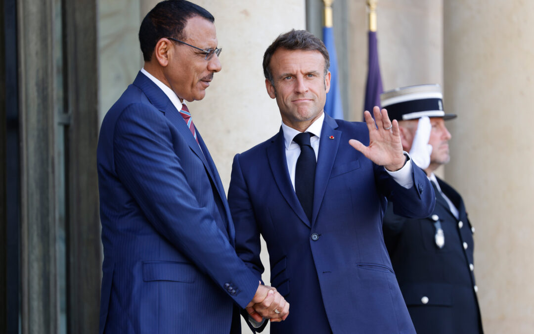 La France condamne le putsch au Niger et exige la libération du président Bazoum