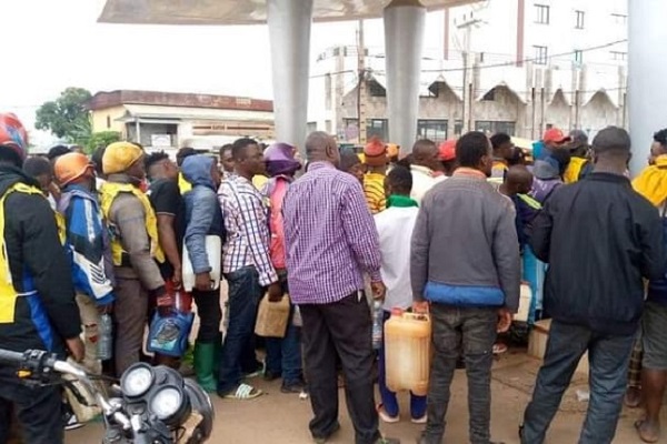 Cameroun : la pénurie de carburants à la pompe prend de l’ampleur