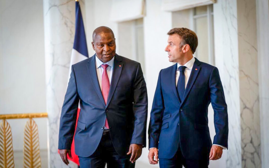 Touadera et Macron échangent sur les relations bilatérales et la situation au Gabon