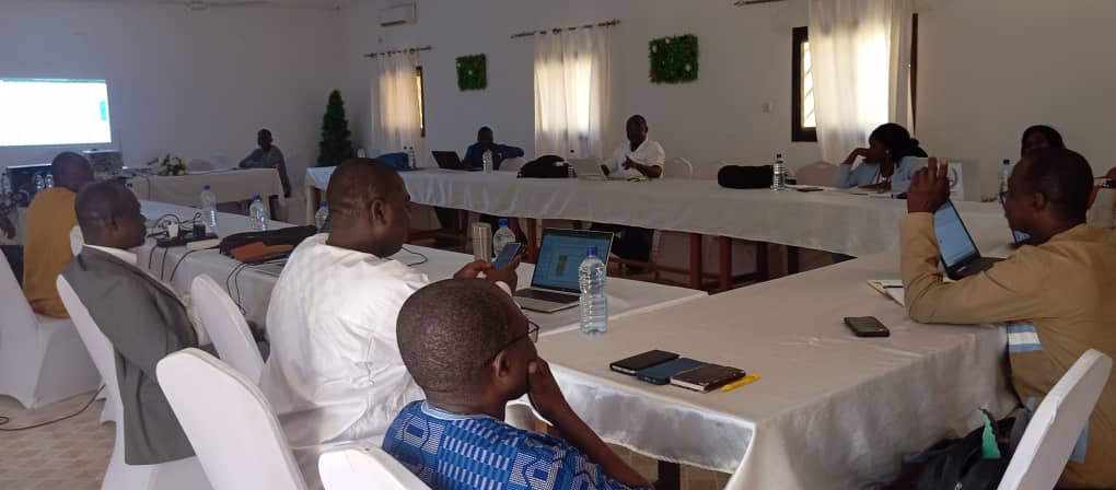 Les staffs provinciaux du projet RASE 4 Sahel en formation sur les outils de collecte des données de vaccination au Tchad