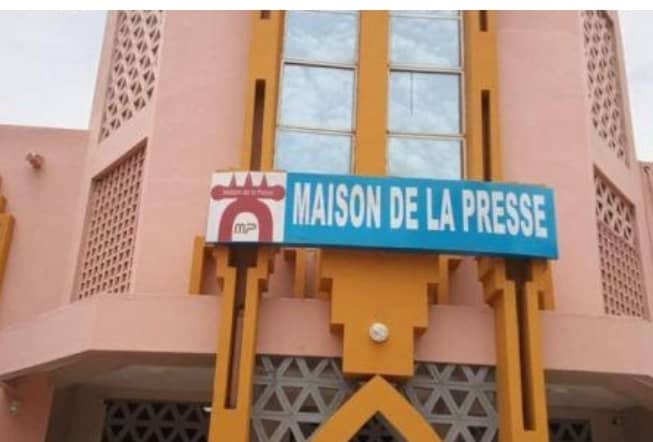 Mali : après les partis politiques, le président Goïta ouvre un front avec les médias