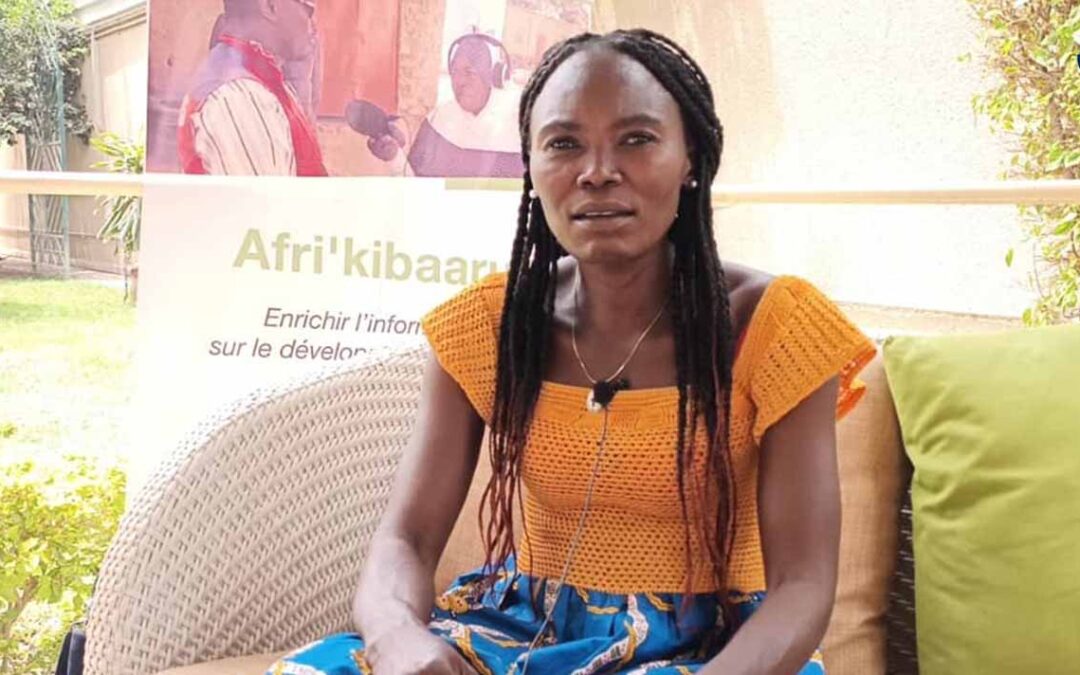 Tchad : Déroh Bénédicte, cette réfugiée centrafricaine qui s’impose à la radio Réveil Fm de Goré
