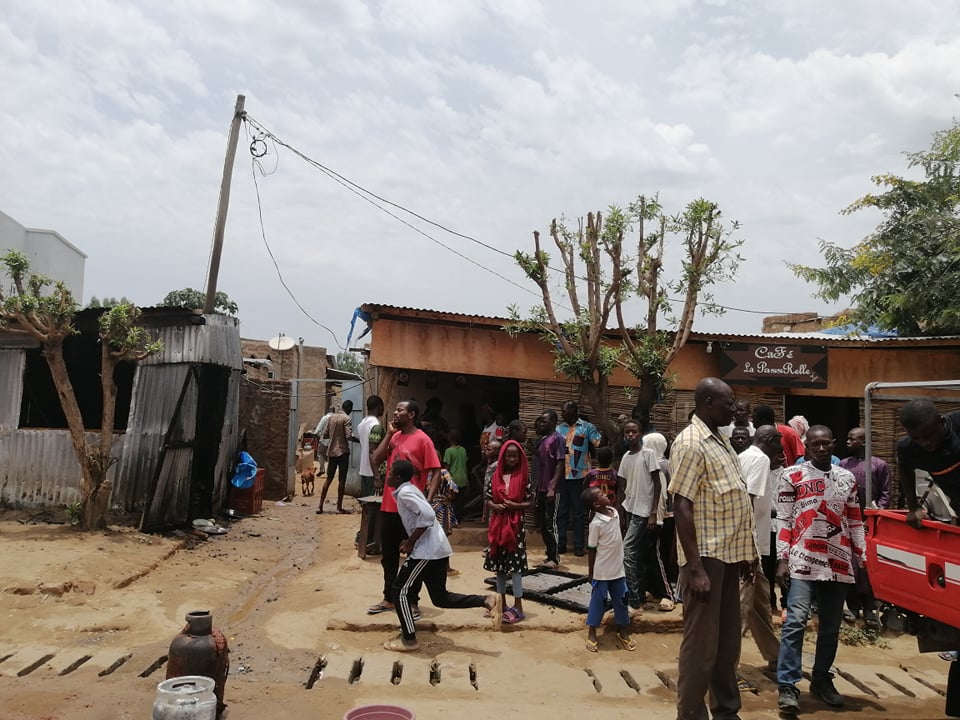 Tchad : une bonbonne de gaz explose et ravage un café au quartier Dembé