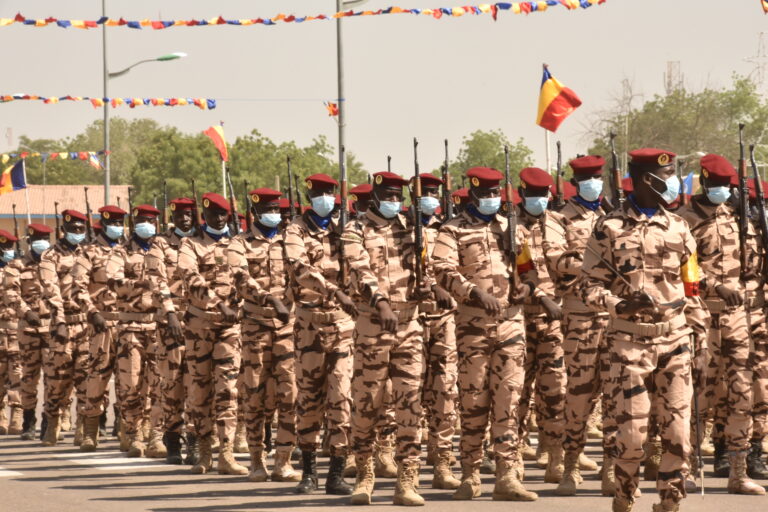 La journée de la liberté et de la démocratie commémorée par un défilé militaire à N’Djamena